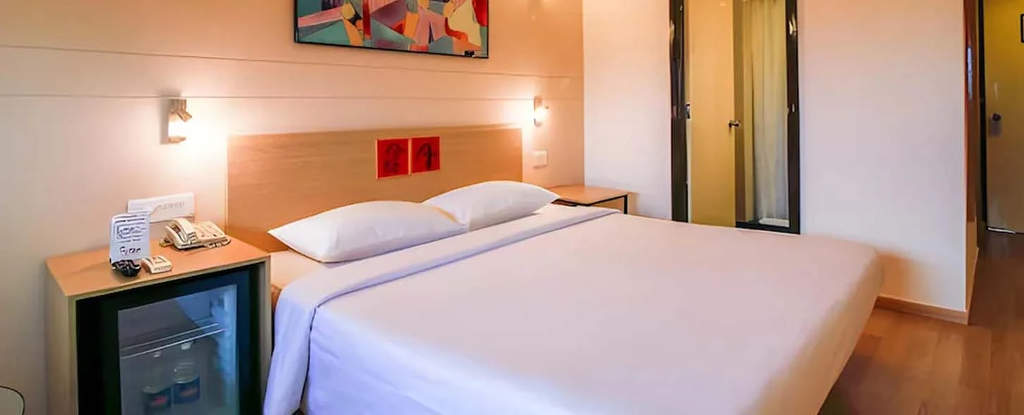 hotel img
