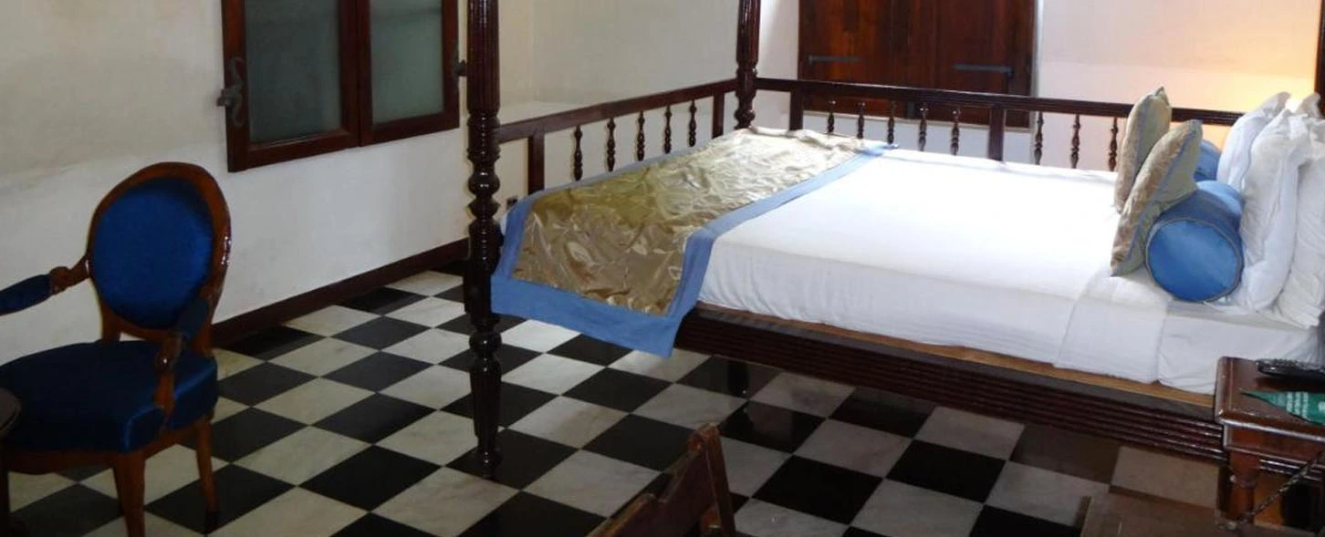 hotel img