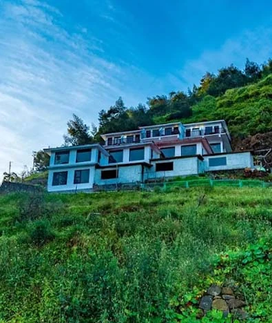 Warmth Hill Crest Resort