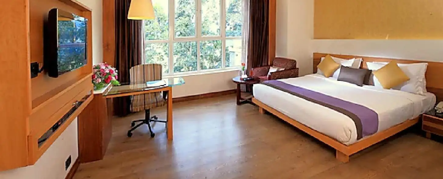 hotel img