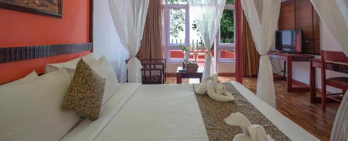 hotel img