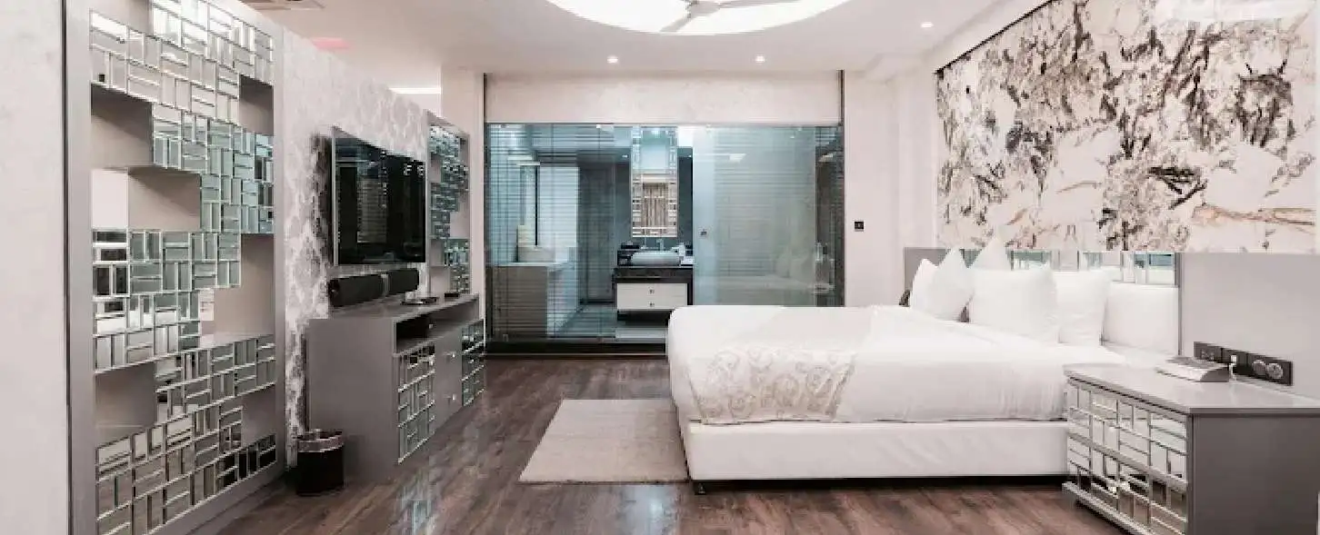 hotel img