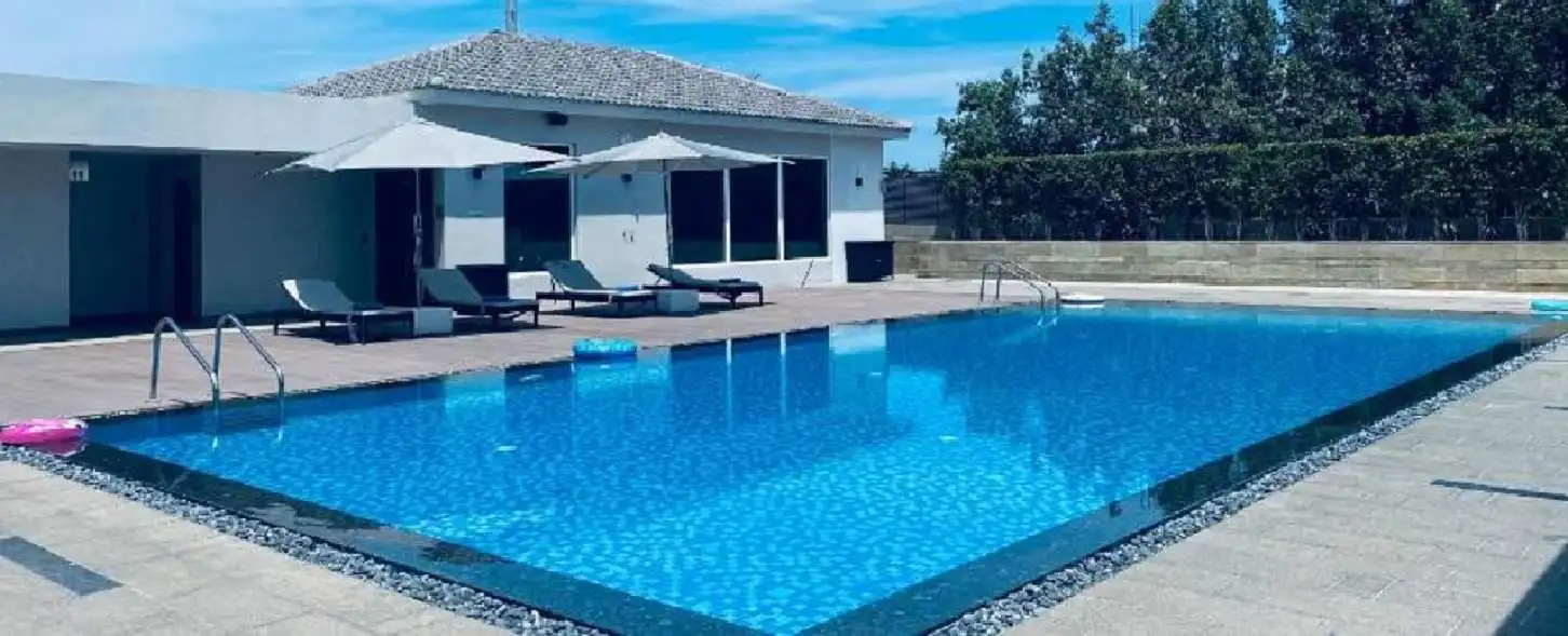 hotel img