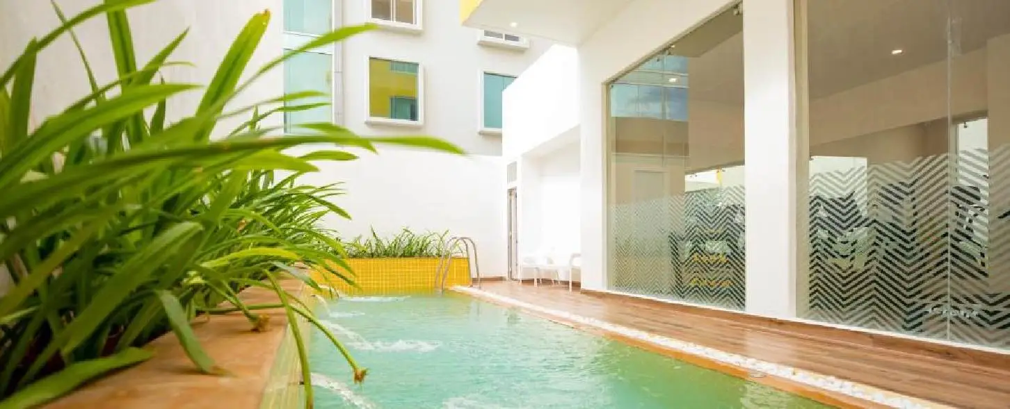 hotel img