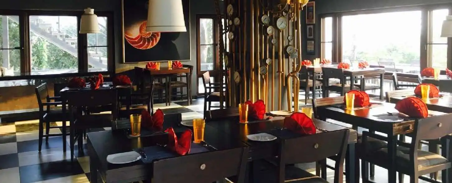 hotel img