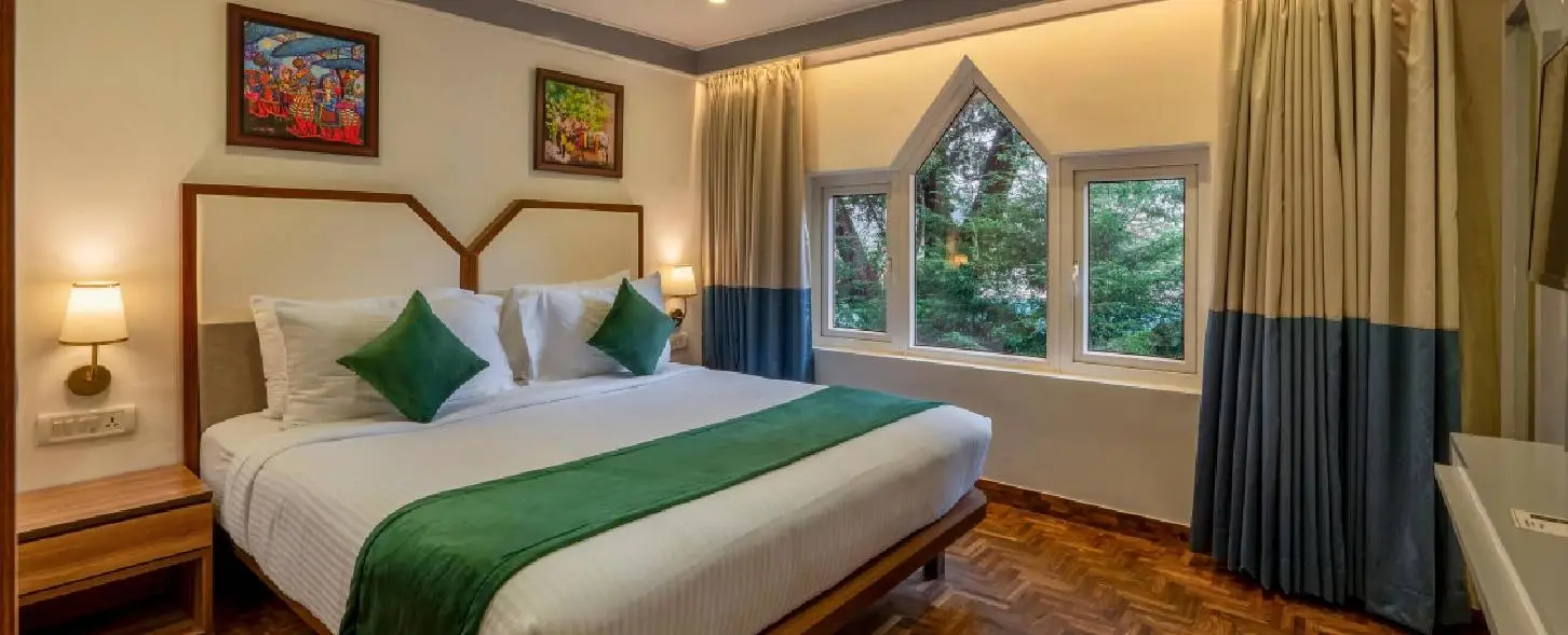 hotel img