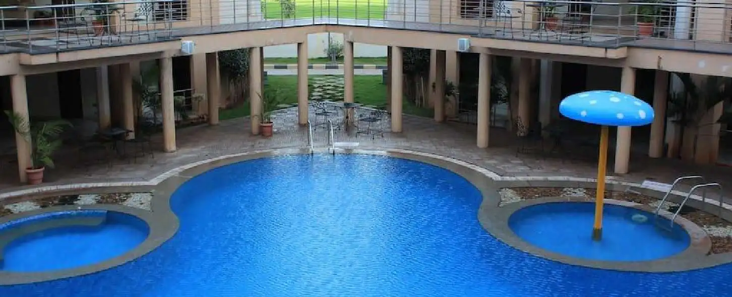 hotel img