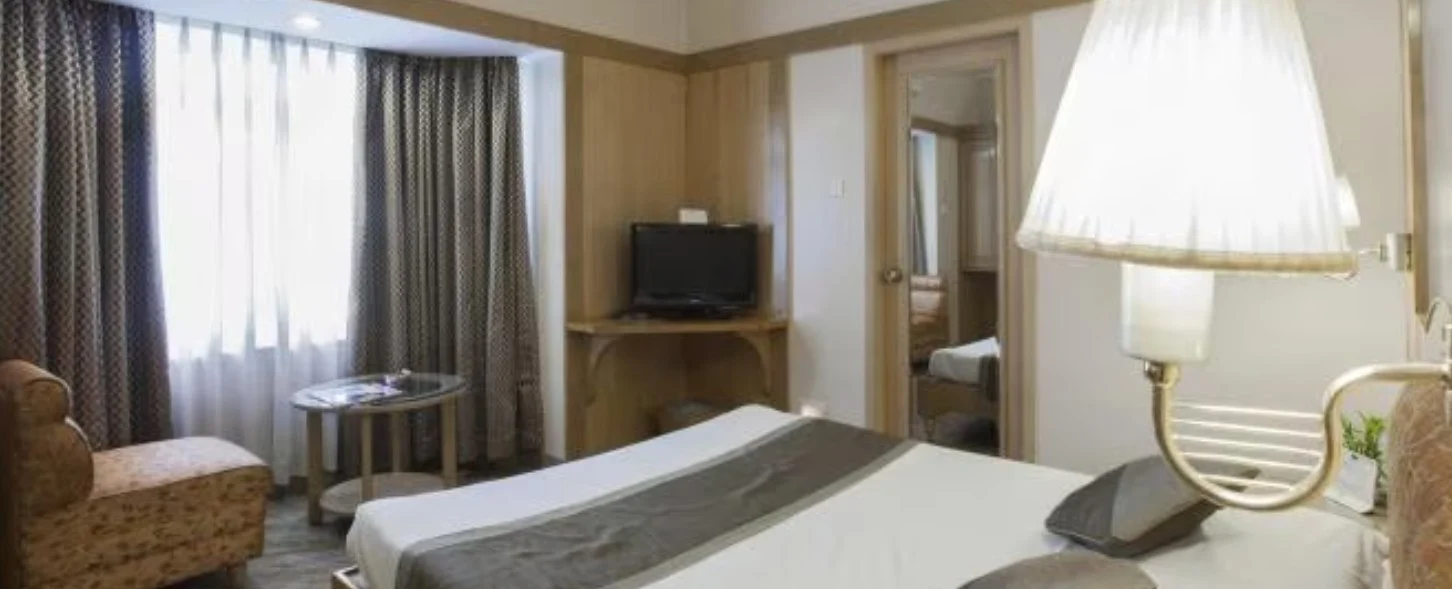 hotel img