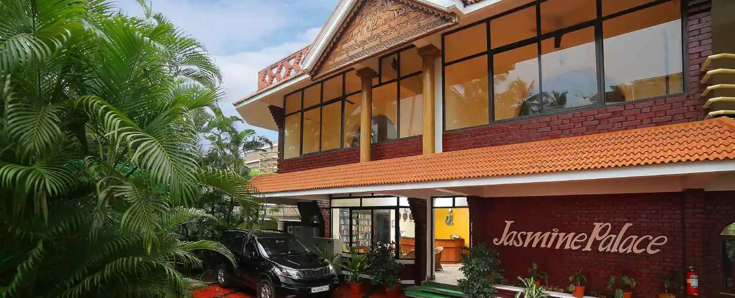 hotel img