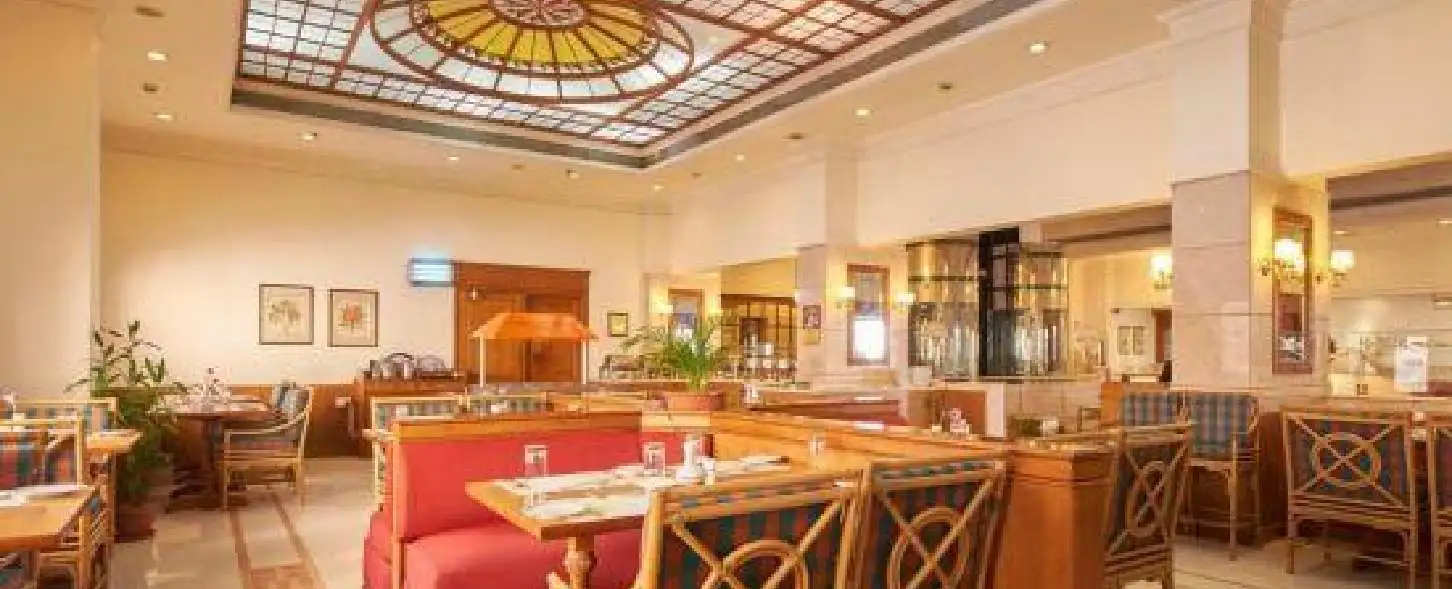 hotel img