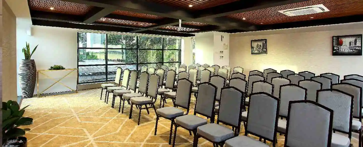 hotel img