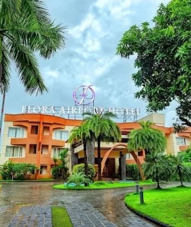 Flora Airport Hotel And Convention Centre