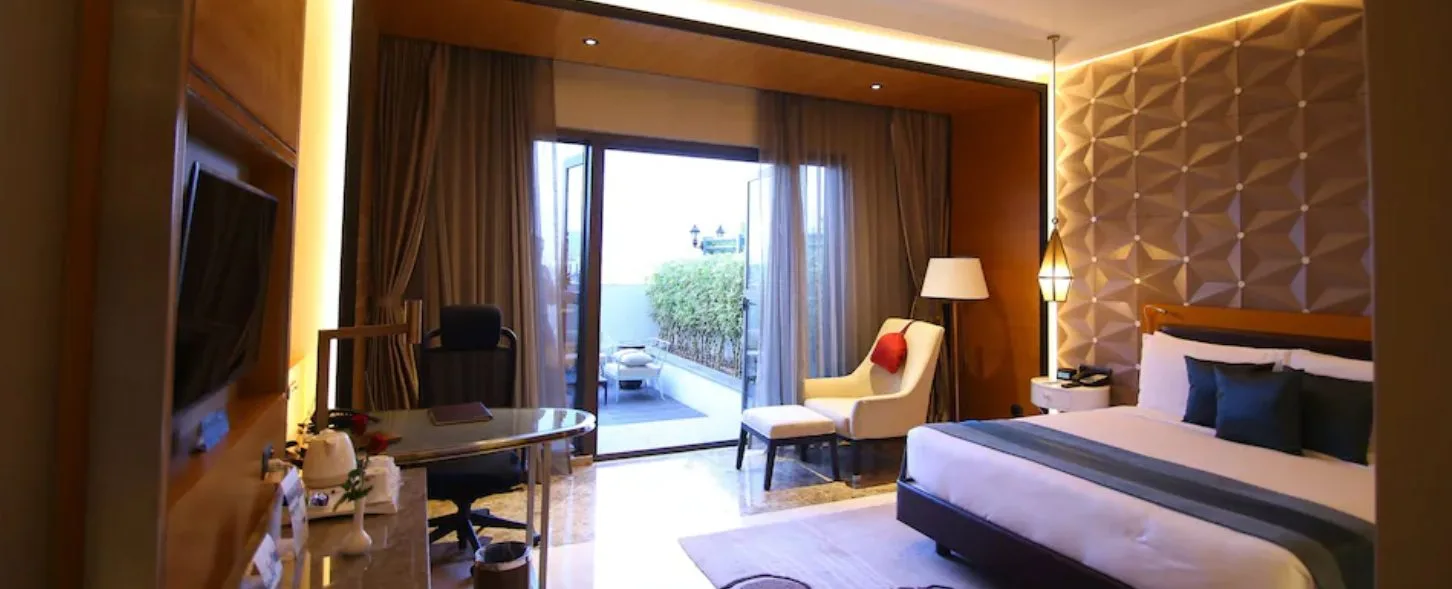 hotel img