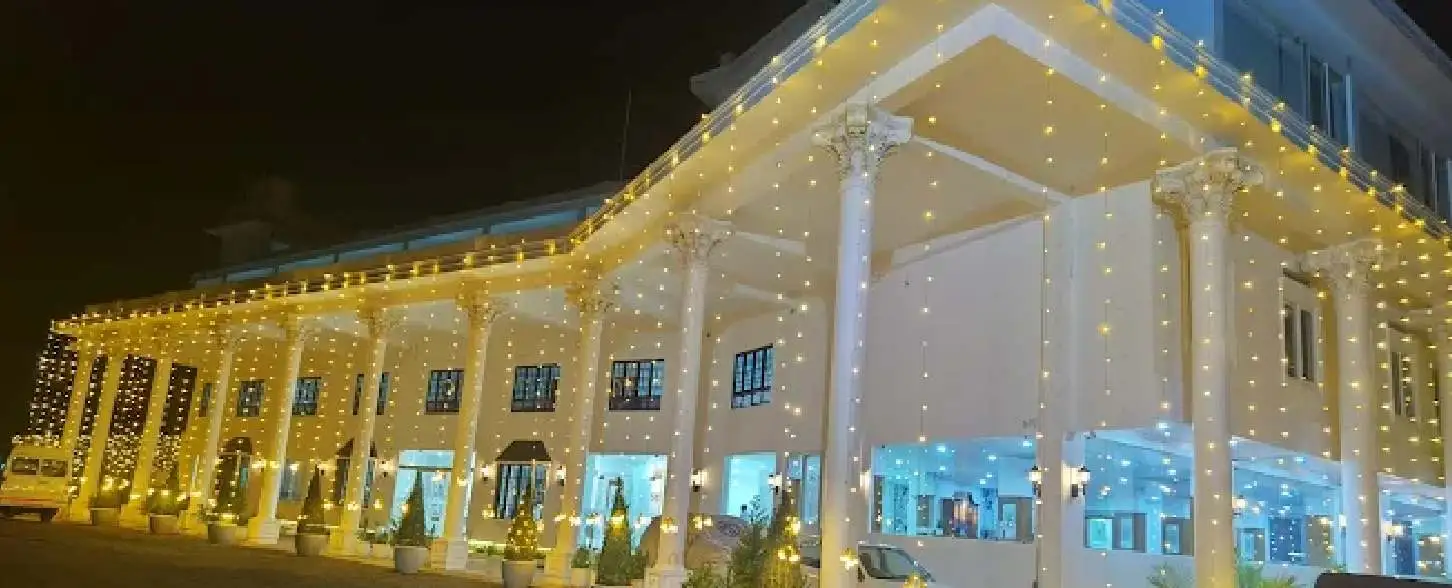 hotel img