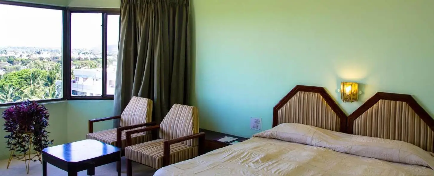 hotel img