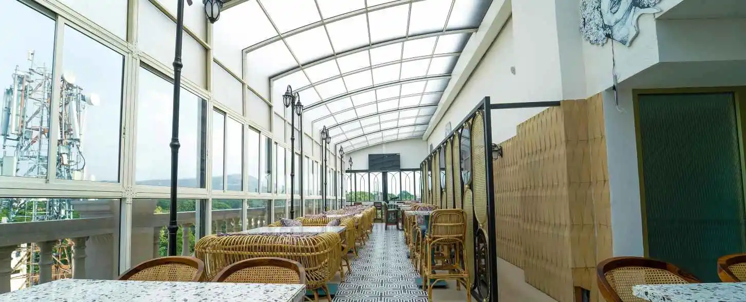 hotel img