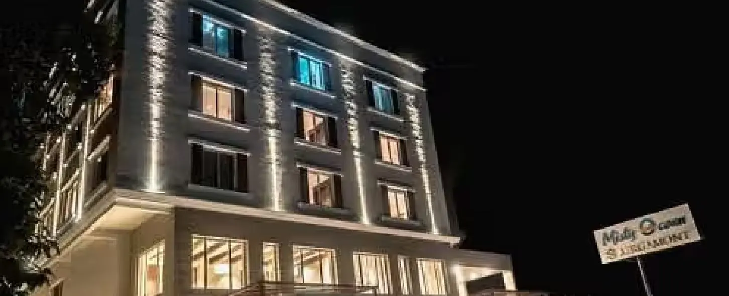 hotel img