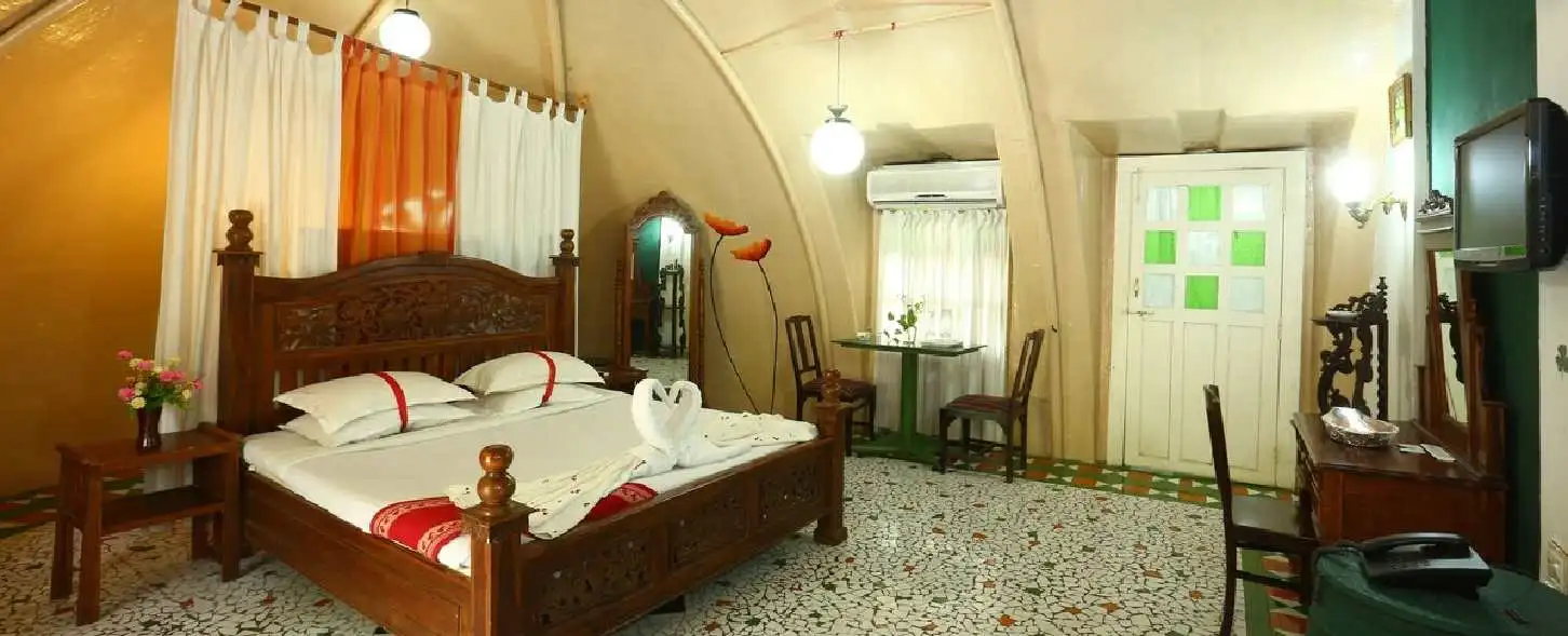 hotel img