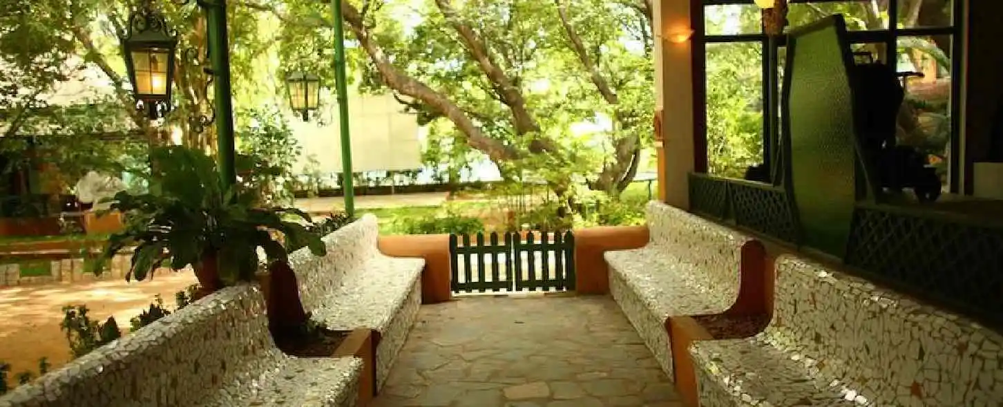 hotel img