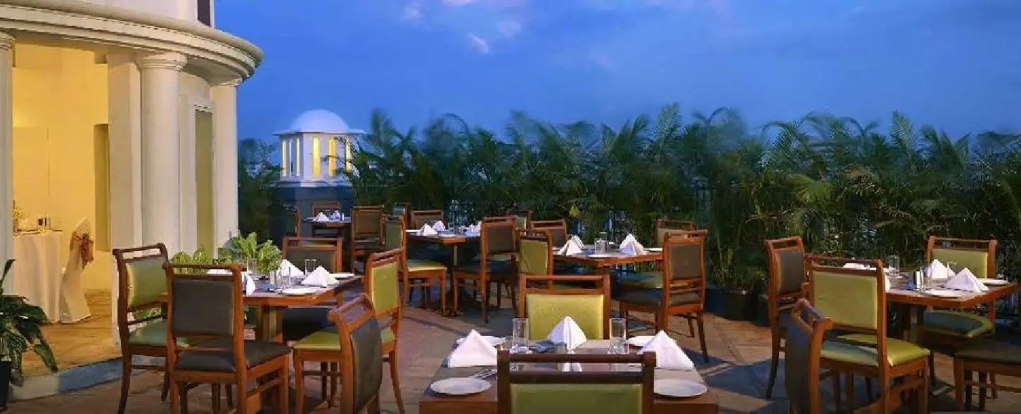 hotel img