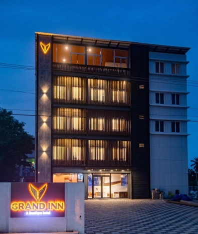 V Grand Inn