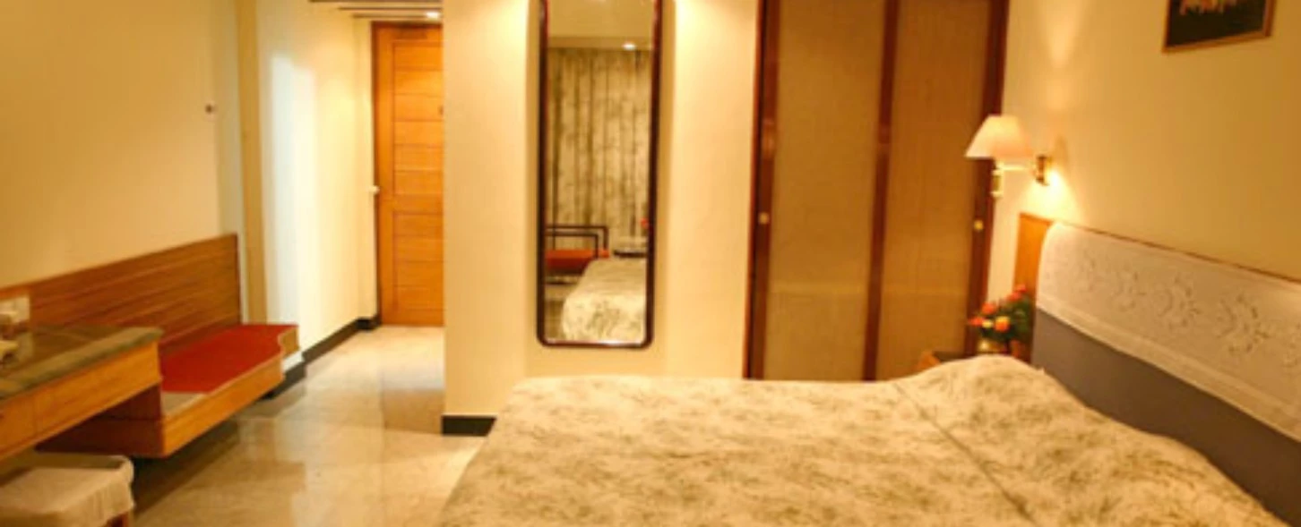 hotel img
