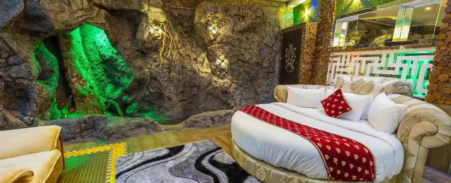 hotel img