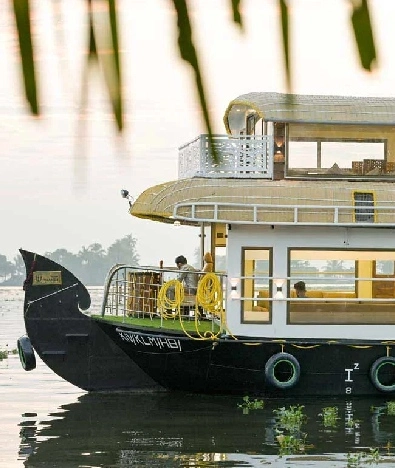 Ivaansh Luxury houseboat