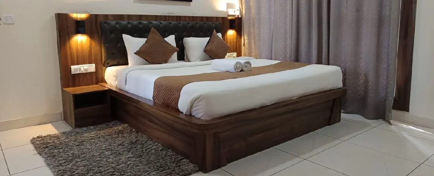 hotel img