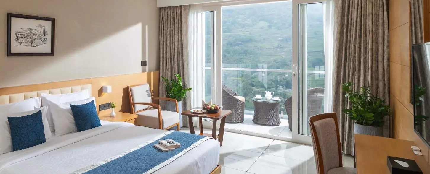 hotel img