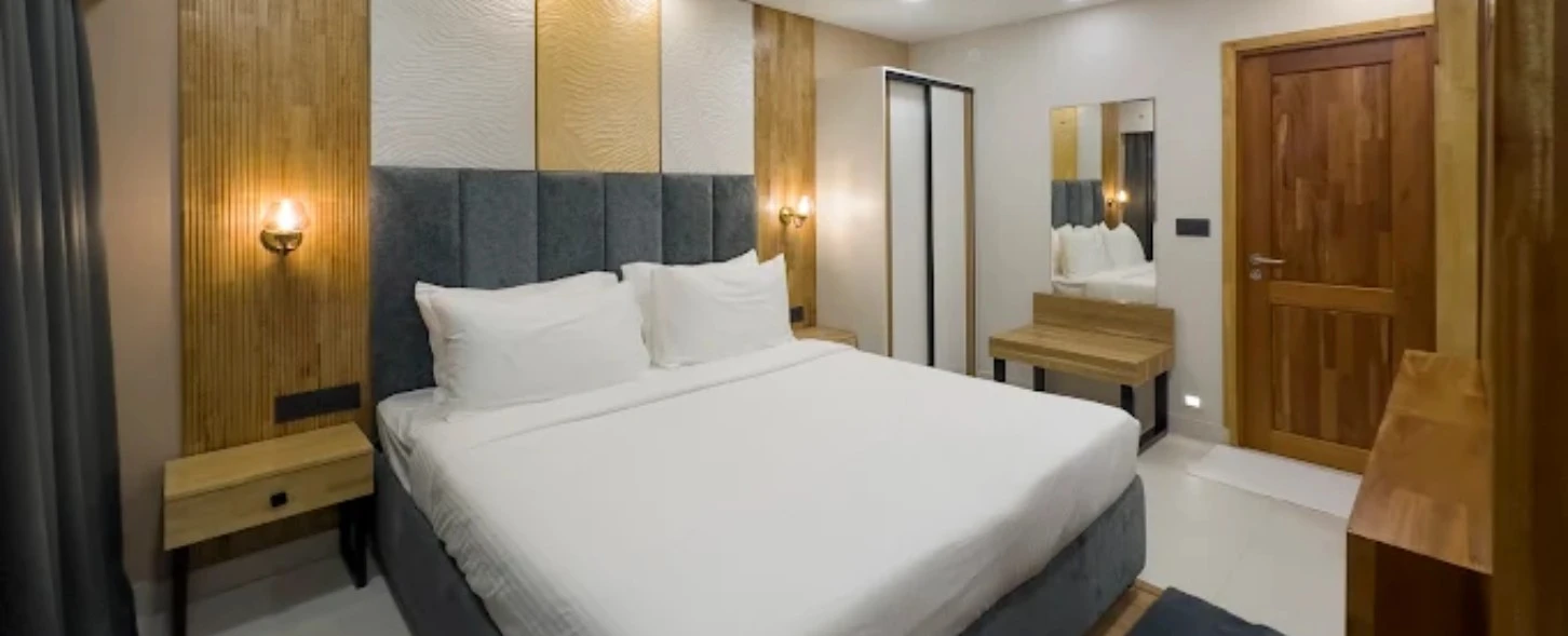 hotel img
