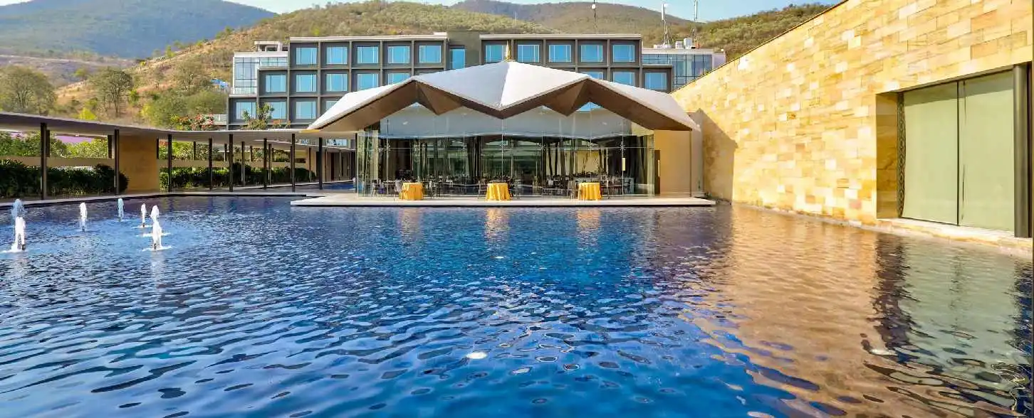 hotel img