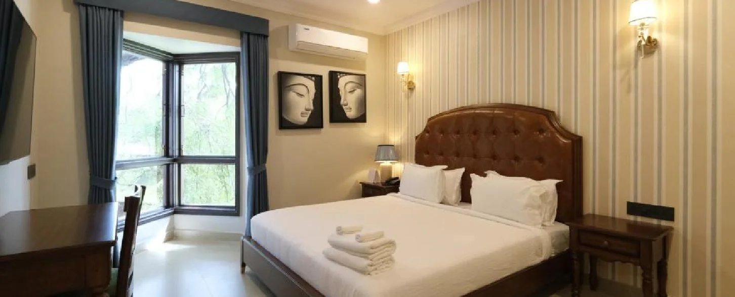 hotel img