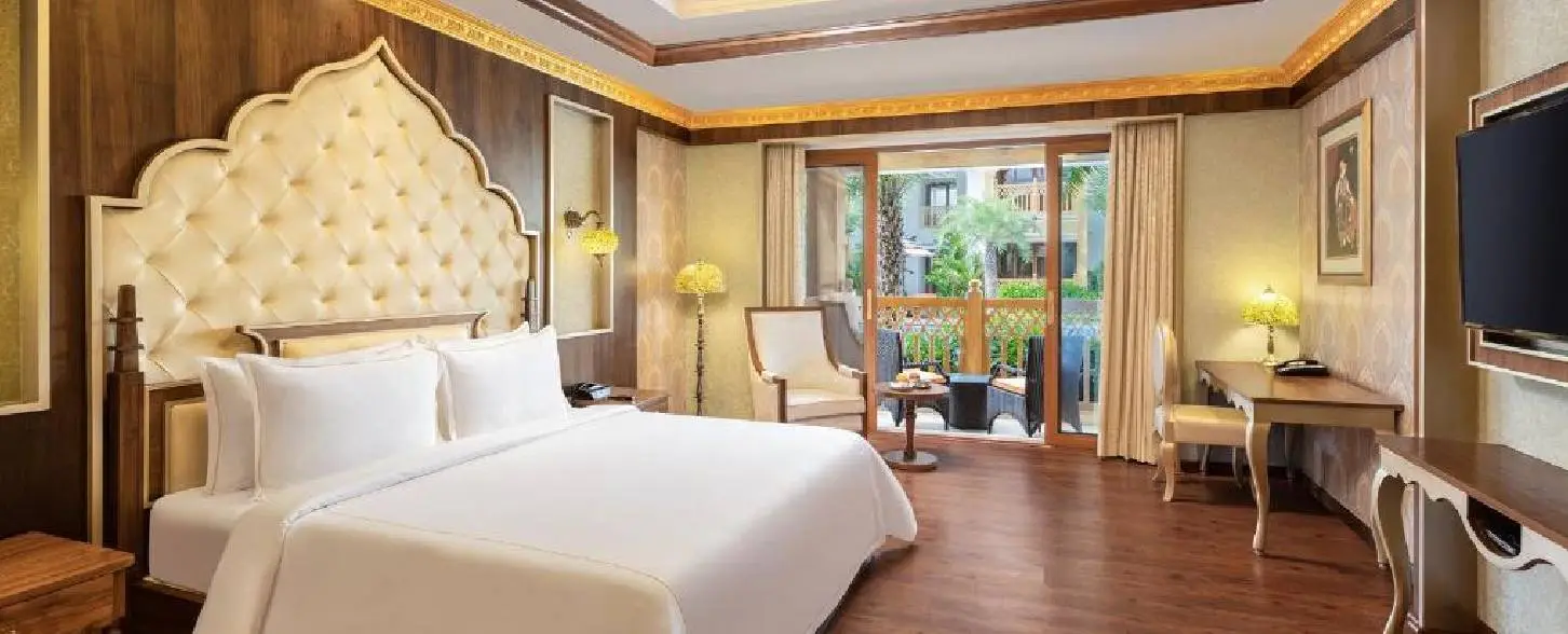 hotel img