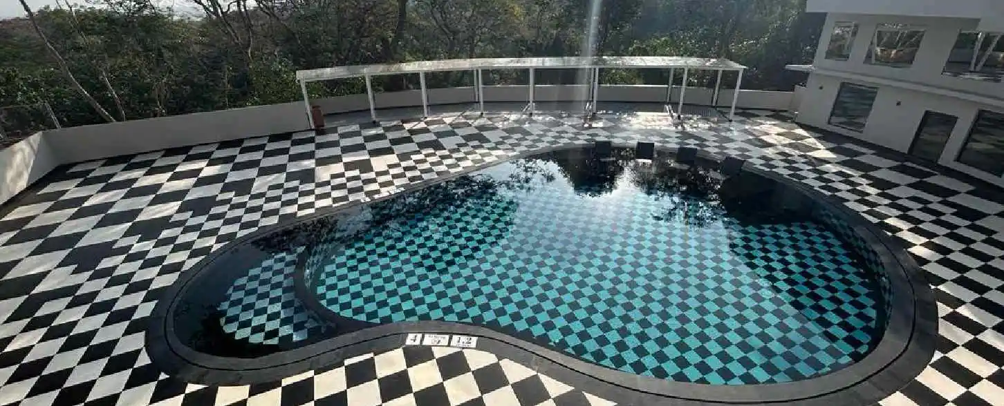hotel img