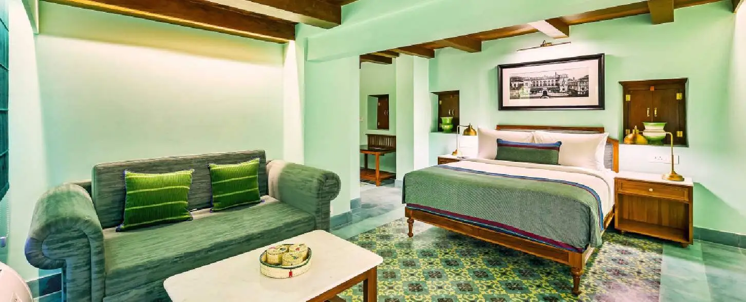 hotel img