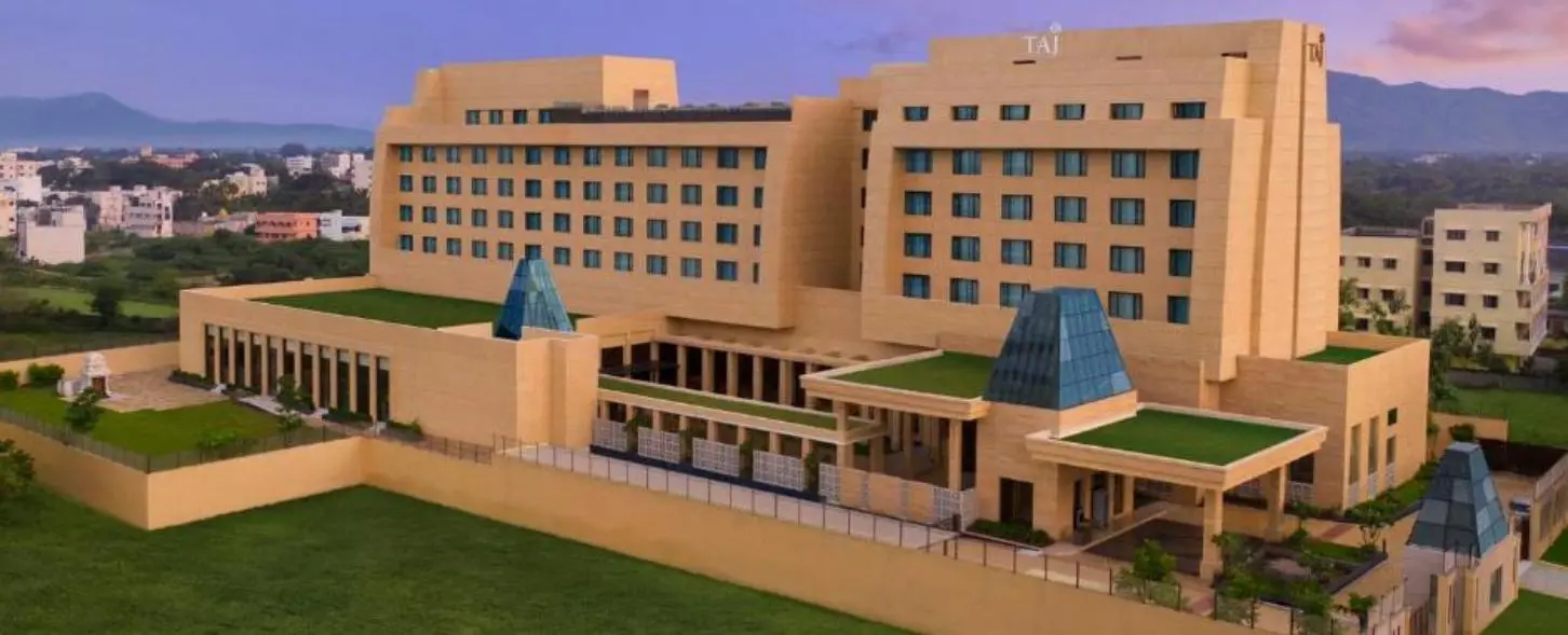 hotel img