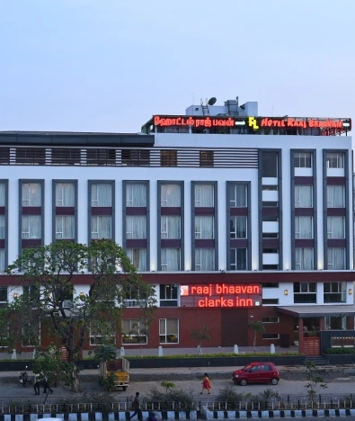 Raaj Bhaavan Clarks Inn