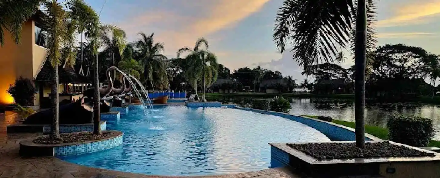 hotel img